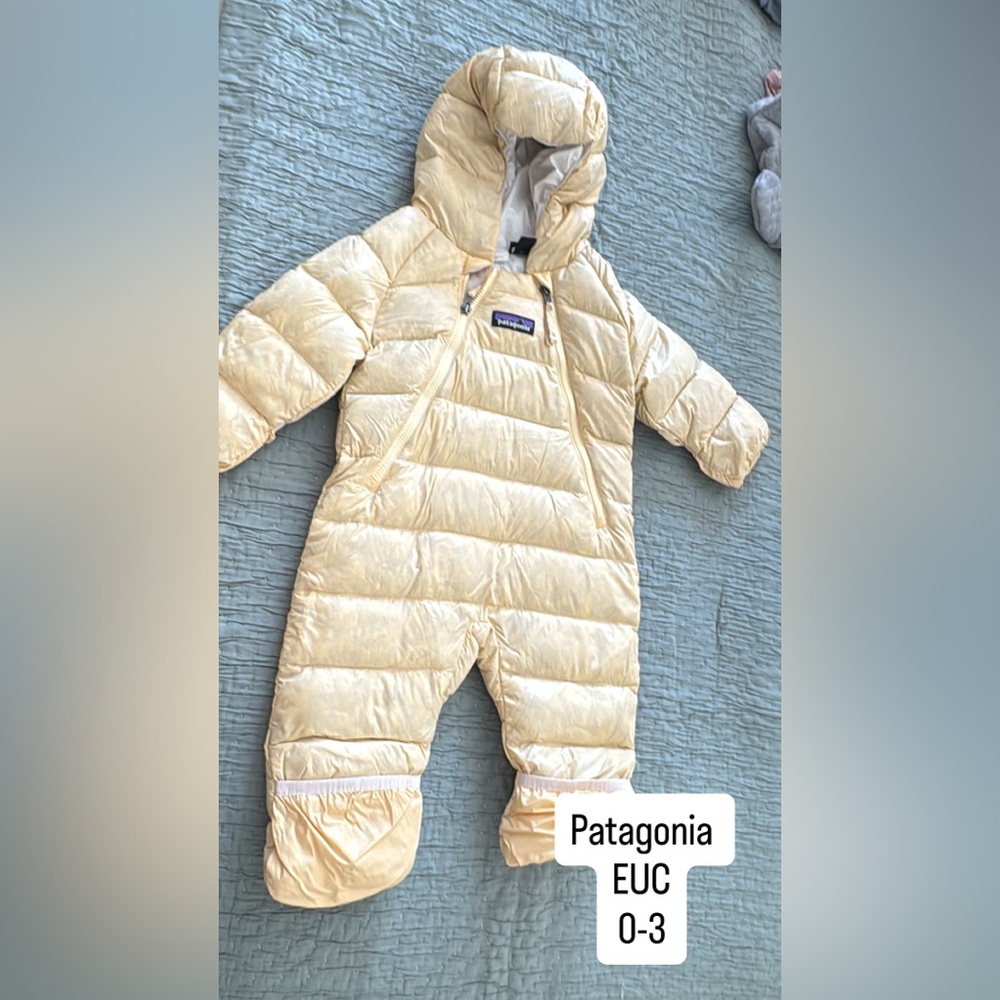 Patagonia Cream-Colored Infant Puffer Bunting